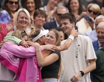 Wimbledonská vítězka Vondroušová se po dvou necelých letech rozvádí