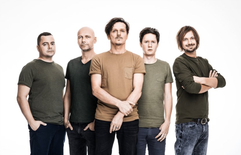 Kapela Chinaski k 30. výročí chystá deset videoklipů nebo turné po USA