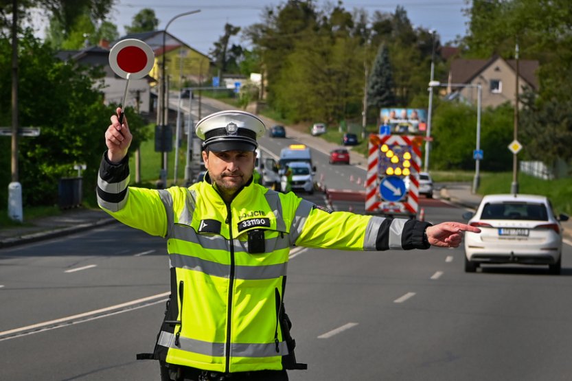 Europoslanci schválili lepší přeshraniční vymáhání pokut za dopravní přestupky