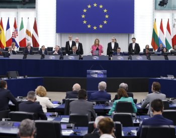 Europoslanci odsoudili maďarský zákon o svrchovanosti