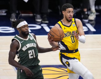 Haliburton zařídil Indianě v play off NBA vedení, Minnesota je krok od postupu