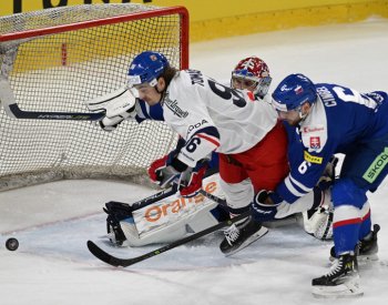 Hokejisté se pokusí v odvetě proti Slovákům prodloužit vítěznou sérii