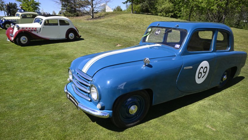 Výstava automobilových veteránů připomněla výročí Jawy a Zbrojovky