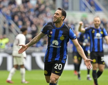 Inter v prvním zápase po zisku titulu zdolal Turín a prodloužil sérii bez prohry