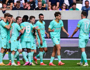 Slavia rozhodla v Hradci Králové před přestávkou, Trpišovský vylepšil rekord