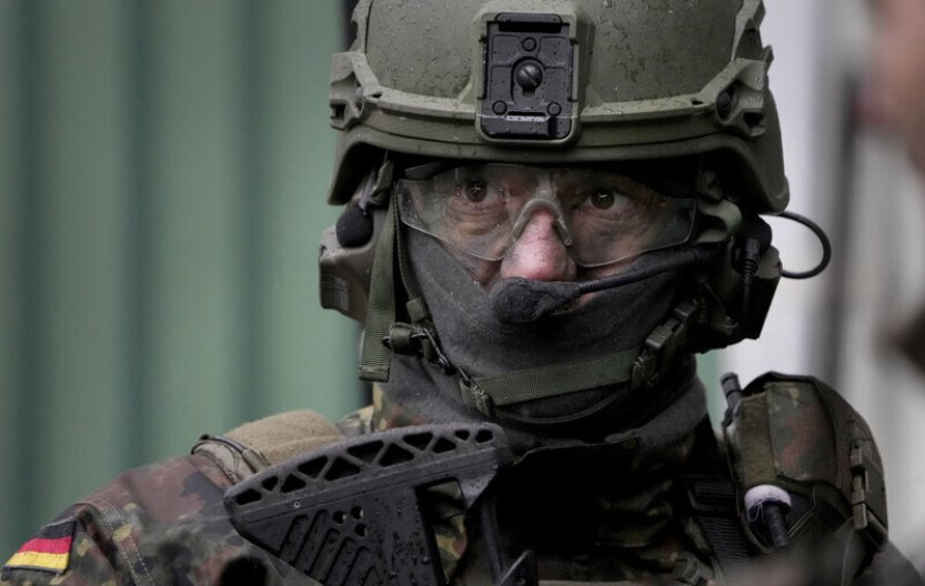 Důstojník bundeswehru přiznal špionáž pro Rusko, prý se bál jaderné eskalace