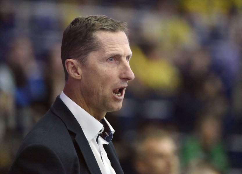 Trenéra Hořavu nahradí na střídačce Sparty Stavjaňa