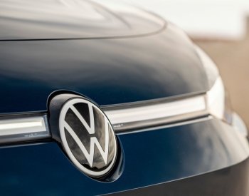 Skupině Volkswagen v prvním čtvrtletí klesl provozní zisk i prodej aut