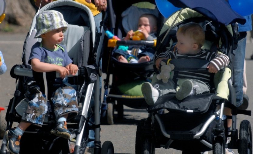 Výzkum: Ženy v Česku mají často méně dětí, než původně chtěly