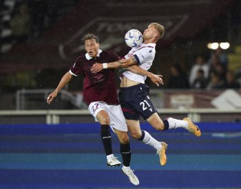 Boloňa hrála v Turíně bez branek, dál ale drží čtvrté místo v italské lize