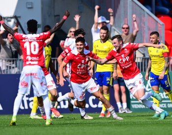 Pardubice porazily doma Zlín 2:0, hosté klesli na poslední místo