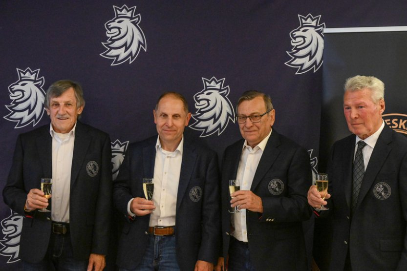 Český hokej ocenil v Brně čtyři jubilanty ze Síně slávy