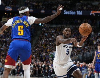 Minnesota na úvod čtvrtfinále NBA zaskočila Denver, Edwards dal 43 bodů