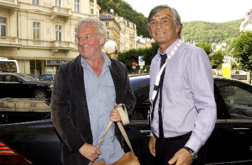 Zemřel britský herec Bernard Hill, známý z Titaniku a Pána prstenů