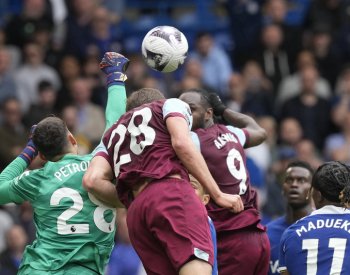 Chelsea deklasovala Součkův a Coufalův West Ham, Liverpool porazil Tottenham