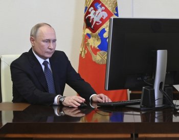 Německo nebude mít na Putinově inauguraci zástupce, Francie ano, píše Reuters