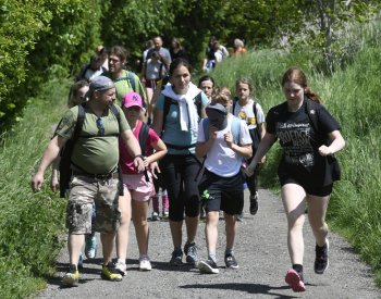 České dráhy posílí vlaky na pochod Praha - Prčice a nabídnou celodenní jízdenku