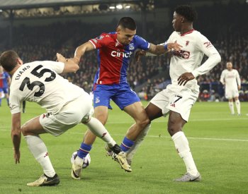 Manchester United prohrál s Crystal Palace a evropské poháry se mu vzdálily