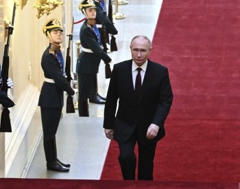 Putin složil přísahu a oficiálně se znovu ujal prezidentského úřadu