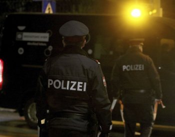 Rakouská policie po honičce zatkla dva Čechy s kradenými věcmi