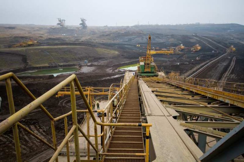 Severní energetická přerušuje těžbu na lomu ČSA, propustí na 500 lidí