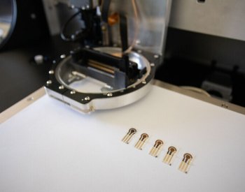 Vědci z CATRIN poprvé využili grafenový inkoust pro dostupný tisk senzorů