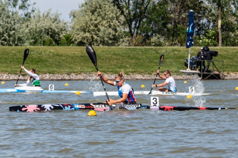 Kajakářka Paloudová byla na SP druhá na kilometru, kanoistka Malíková třetí