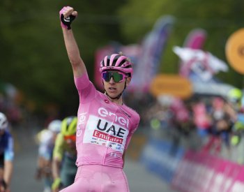 Pogačar zvládl na Giru první horský test a připsal si třetí etapové vítězství