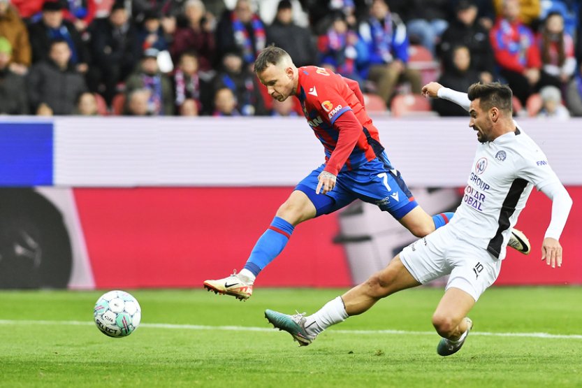 Šulc hattrickem zařídil Plzni výhru 4:2 v přestřelce se Slováckem