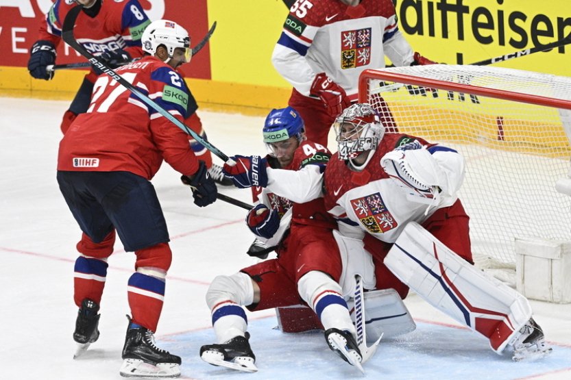 Těžká první třetina, řekl Mrázek po třech rychle inkasovaných gólech s Nory