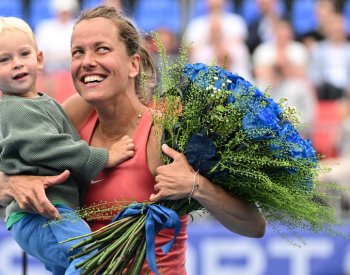 Strýcová na Den matek porodila druhého potomka, k synovi přibyla dcera