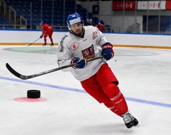 Špaček jde ve stopách otce a doufá, že jeho sbírka úspěchů se také rozroste