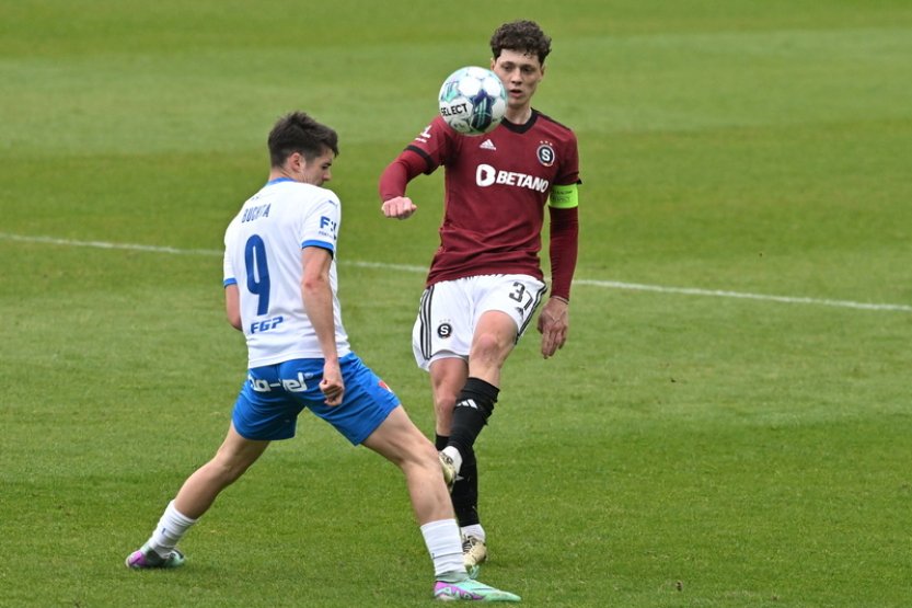 Fotbalisté Sparty se v případě výhry nad Ostravou přiblíží obhajobě titulu