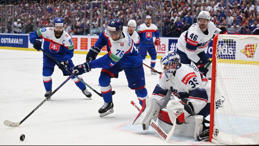 Slováci ztratili na MS třígólové vedení, hokejisty USA porazili v prodloužení