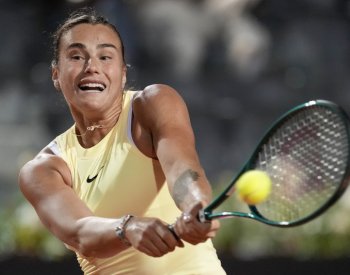 Sabalenková odvrátila Svitolinové v Římě tři mečboly a je ve čtvrtfinále