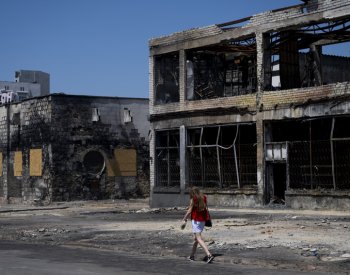 Ruské útoky zabily podle Kyjeva na jihu Ukrajiny sedm lidí včetně nemluvněte