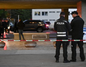 Rána do srdce společnosti, která je v chaosu, píše slovenský tisk o atentátu