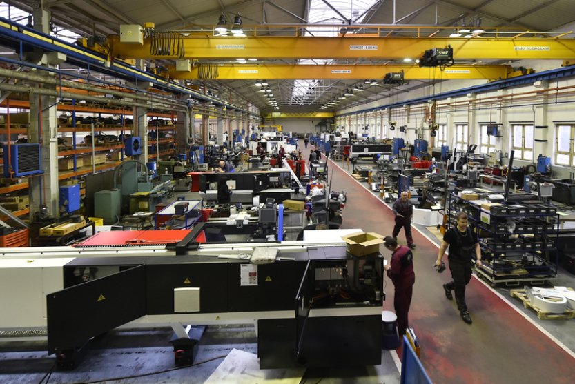 V Kovosvitu zaměstnanci stále nedostali mzdy, výpověď zatím podalo 25 z 220 lidí