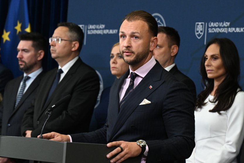 Slovenská policie vyšetřuje na 40 případů šíření nenávisti, řekl ministr vnitra