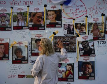 Izraelská armáda v Pásmu Gazy našla těla tří rukojmích, včetně Shani Loukové