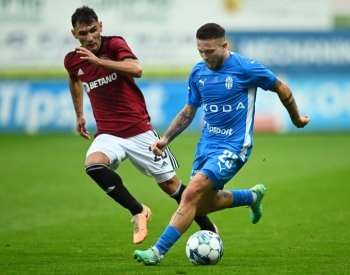 Ve fotbalové lize může o víkendu Sparta obhájit titul a Zlín sestoupit