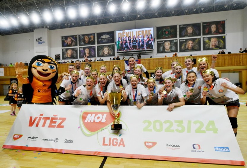 Házenkářky Mostu porazily ve finálovém dvojzápase Kynžvart a mají desátý titul
