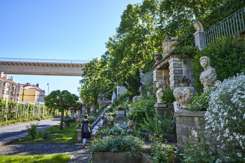 Příběh unikátní zahrady pod Nuselským mostem začal před sto lety