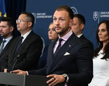 Slováci pracují i s verzí, že útočník na Fica nebyl osamělým vlkem