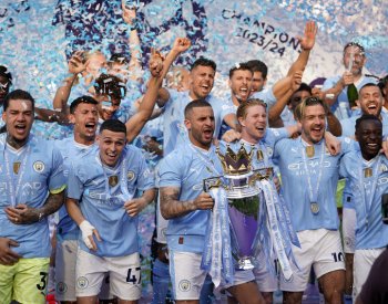 Fotbalisté Manchesteru City jsou podesáté mistry anglické ligy