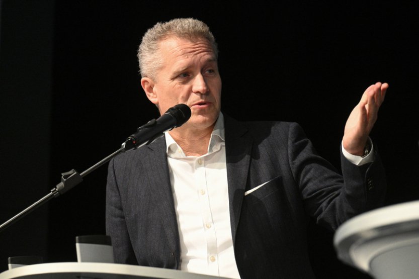 Poslanec AfD Bystroň chce v kampani do eurovoleb pokračovat