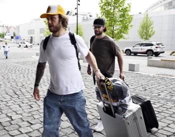 Pastrňák se Zachou se v Praze připojili k reprezentaci, proti Kanadě chtějí hrát