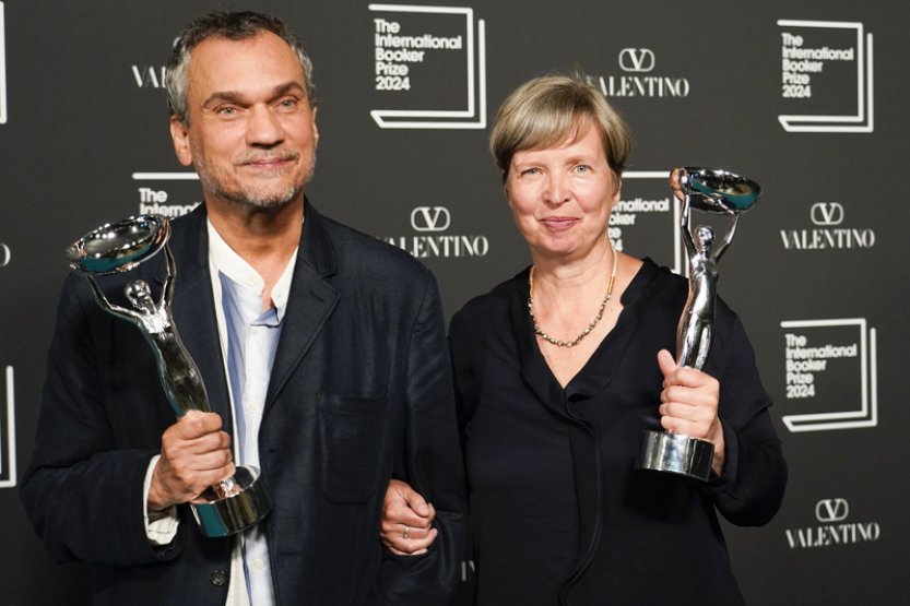 Německá autorka Jenny Erpenbecková dostala Mezinárodní Bookerovu cenu