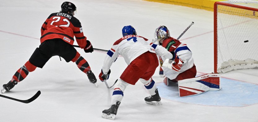 Když předvedeme výkon jako s Kanadou, máme šanci, věří Špaček před čtvrtfinále