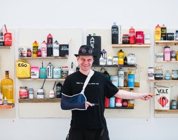 Krištof Kintera vystavuje v Brně plastiky či asambláže z poslední doby